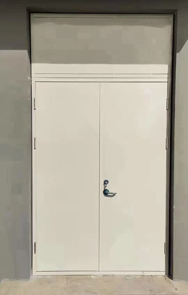 展览馆项目完成大跨度凉州防火门安装